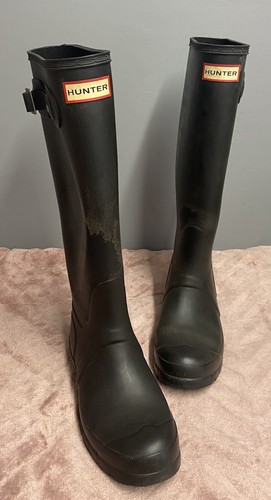Women black hunter - women's,